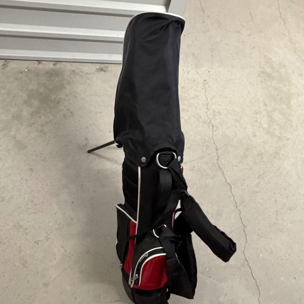 Nitro Blaster Junior Golf Bag and 16 Degree Driver Set Black Red with Headcover - Picture 12 of 16